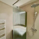 Luxueux 3 Pieces Avec Terrasse -1mn Croisette - Parking * 戛纳