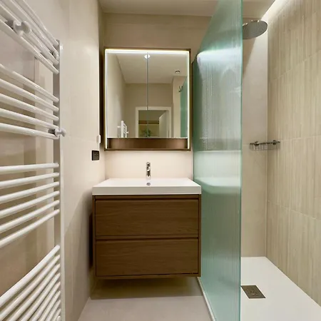 Apartamento Luxueux 3 Pieces Avec Terrasse -1mn Croisette - Parking *